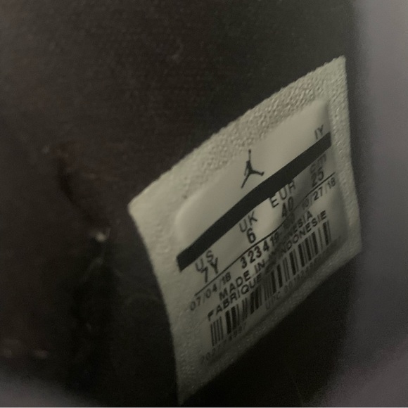 (Gs) Jordan 6 Rings “Confetti” 7Y - Picture 7 of 7